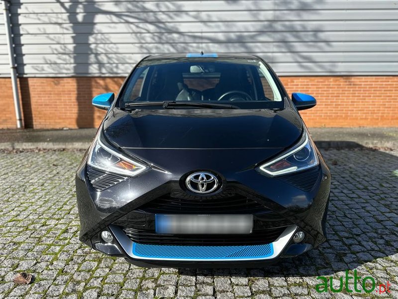 2018' Toyota Aygo X-Trend photo #4
