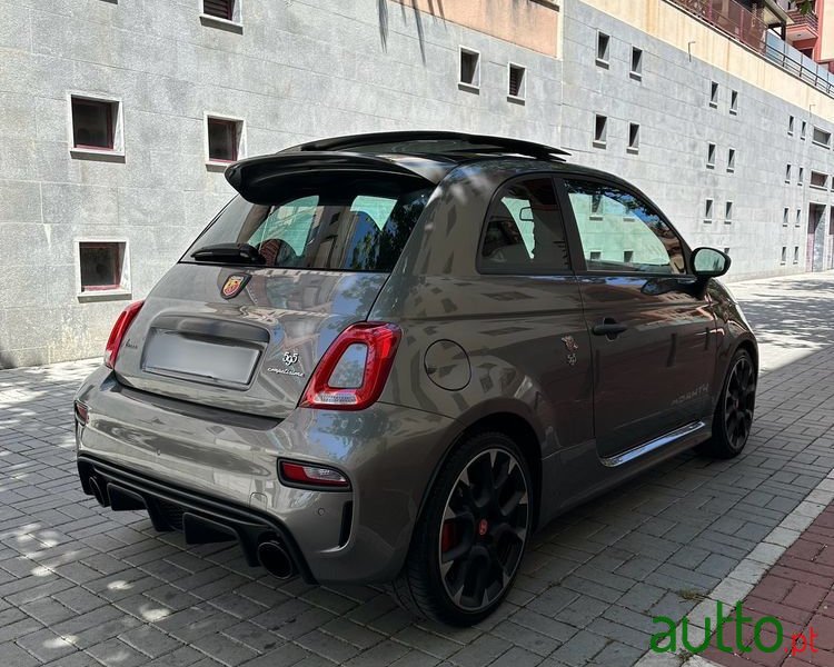 2017' Fiat 595 Abarth photo #6