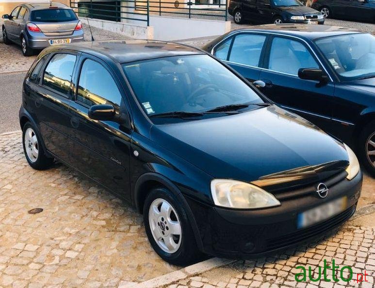 2002' Opel Corsa Confort photo #4