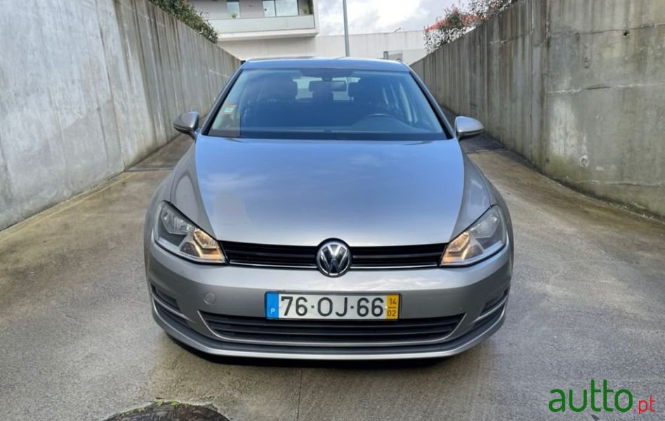 2014' Volkswagen Golf photo #2