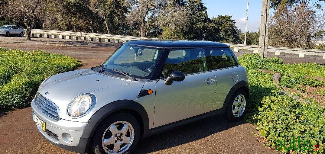 2007' MINI Cooper 1.6 photo #2