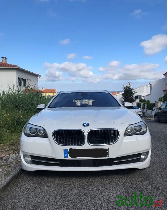 2010' BMW 530 photo #1