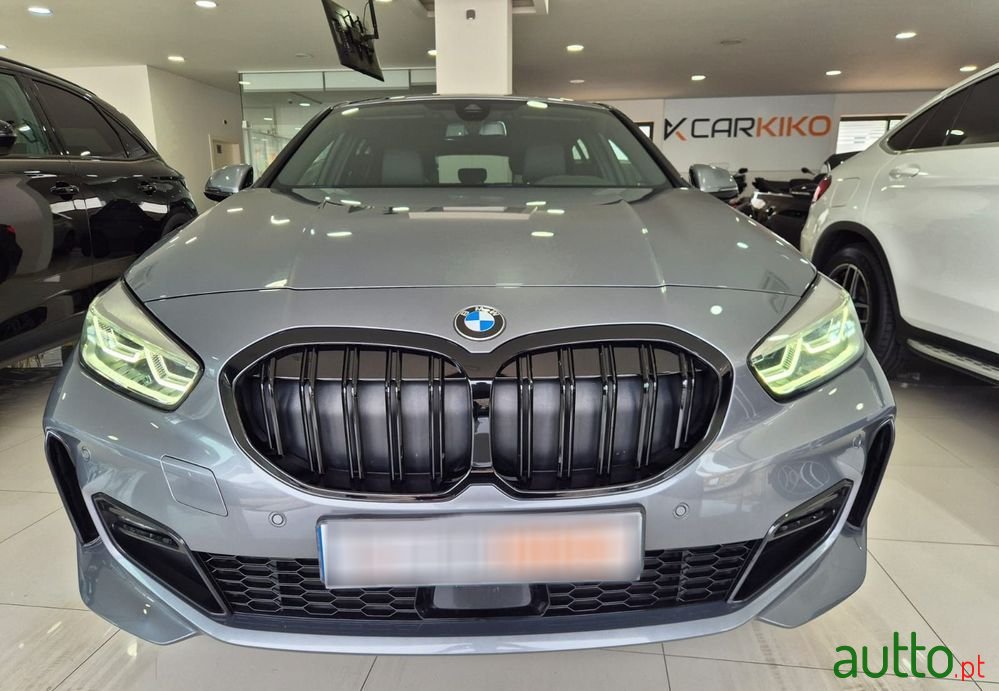 2022' BMW Série 1 photo #3