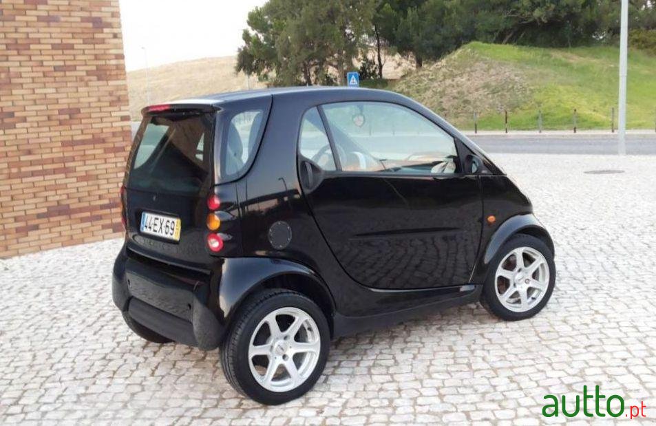 2001' Smart Fortwo Pure photo #1
