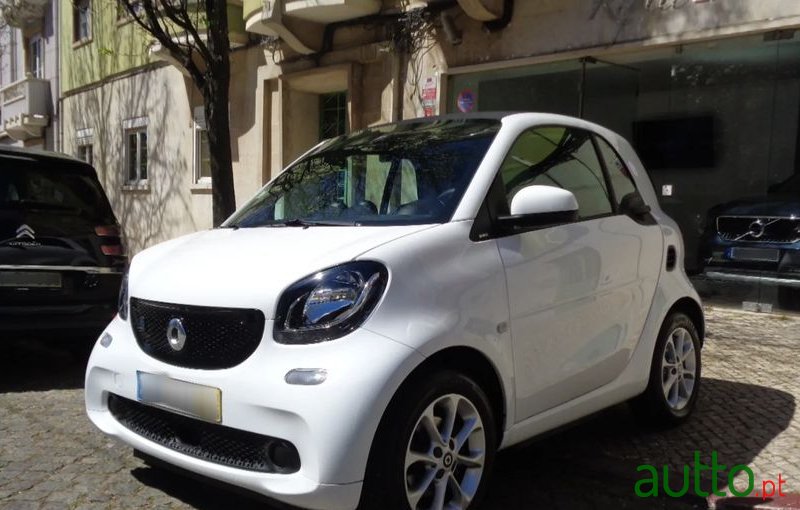 2018' Smart Fortwo Electric Drive Passion photo #1