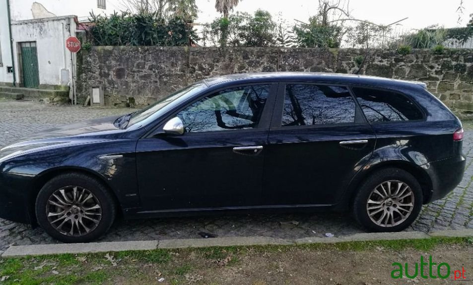 2009' Alfa Romeo 159 Sportwagon photo #1