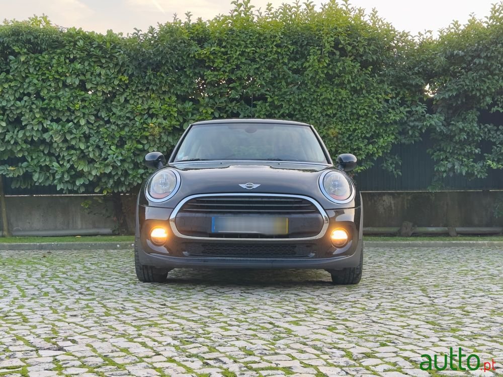 2016' MINI One D  3 Portas photo #2