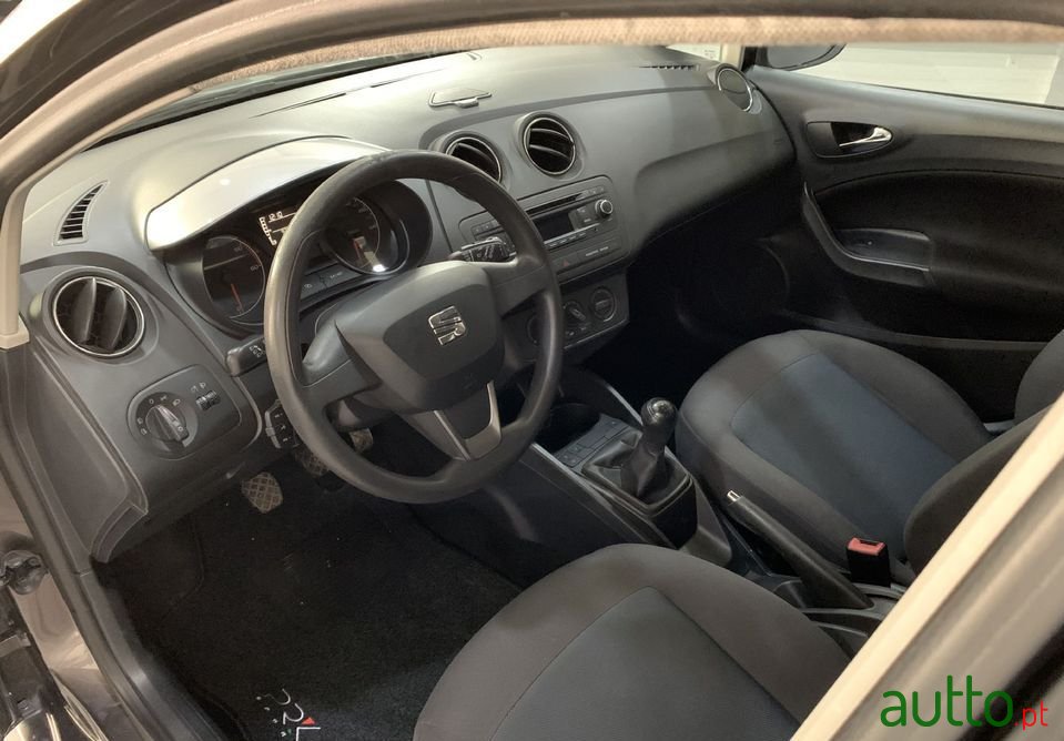 2015' SEAT Ibiza St photo #4
