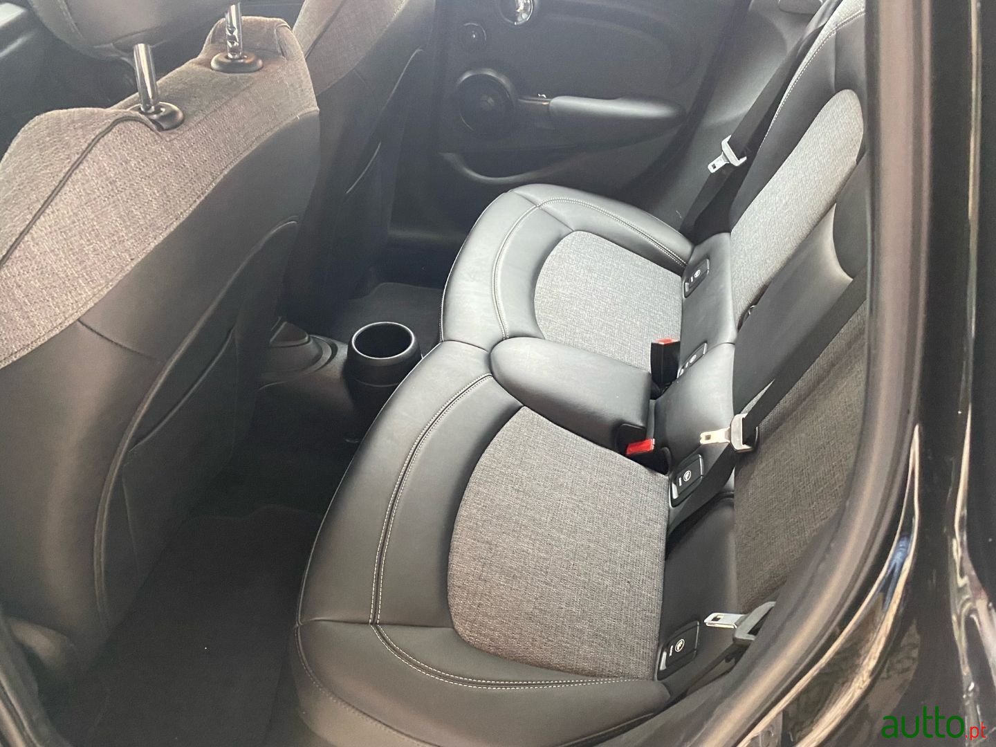 2017' MINI One photo #6