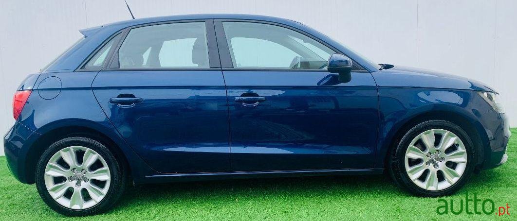 2015' Audi A1-Sportback 1.6 Tdi Sport photo #1