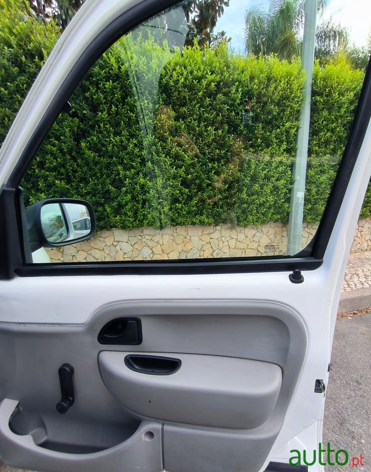 2008' Renault Kangoo photo #5