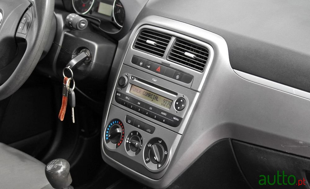 2012' Fiat Punto 1.2 Easy Start&Stop photo #5