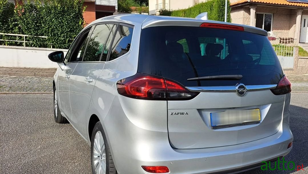 2017' Opel Zafira photo #3