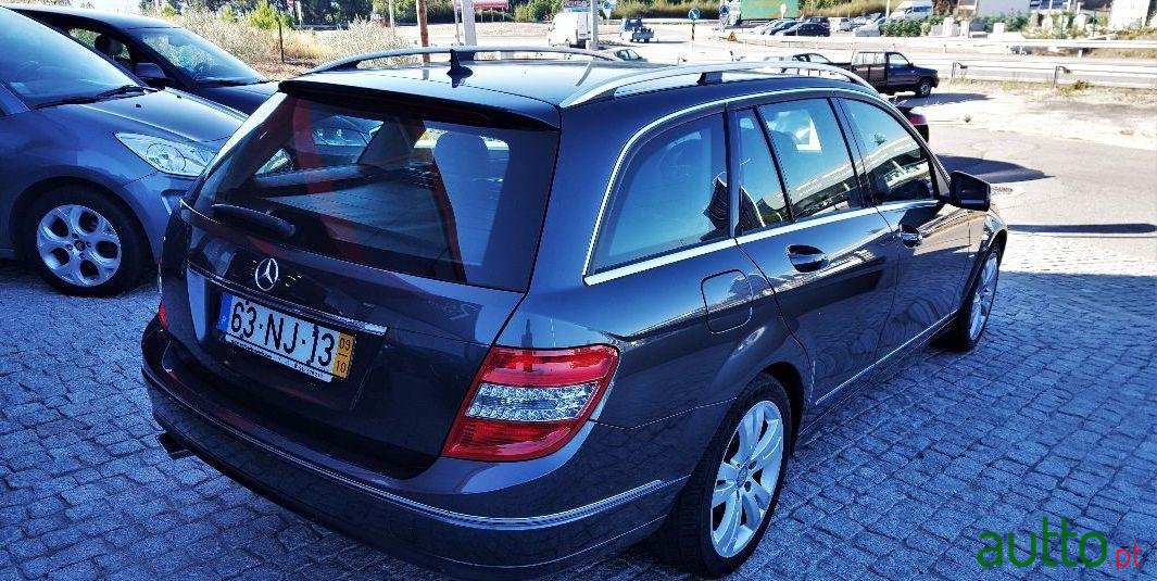 2009' Mercedes-Benz C-220 photo #2