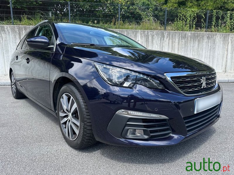 2019' Peugeot 308 Sw photo #2