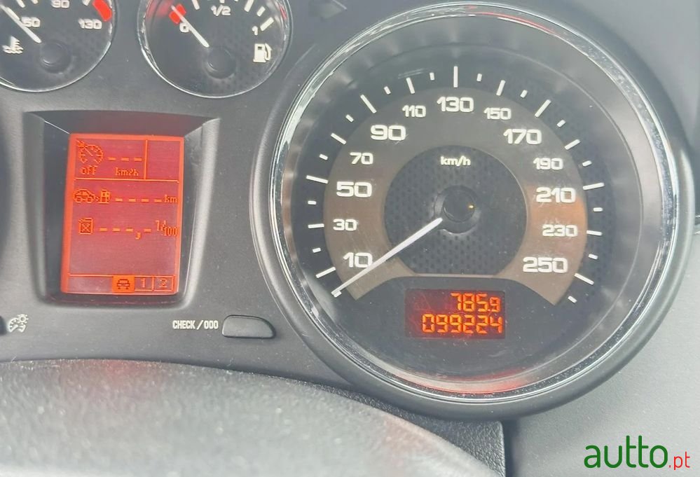 2010' Peugeot RCZ 1.6 Thp photo #2