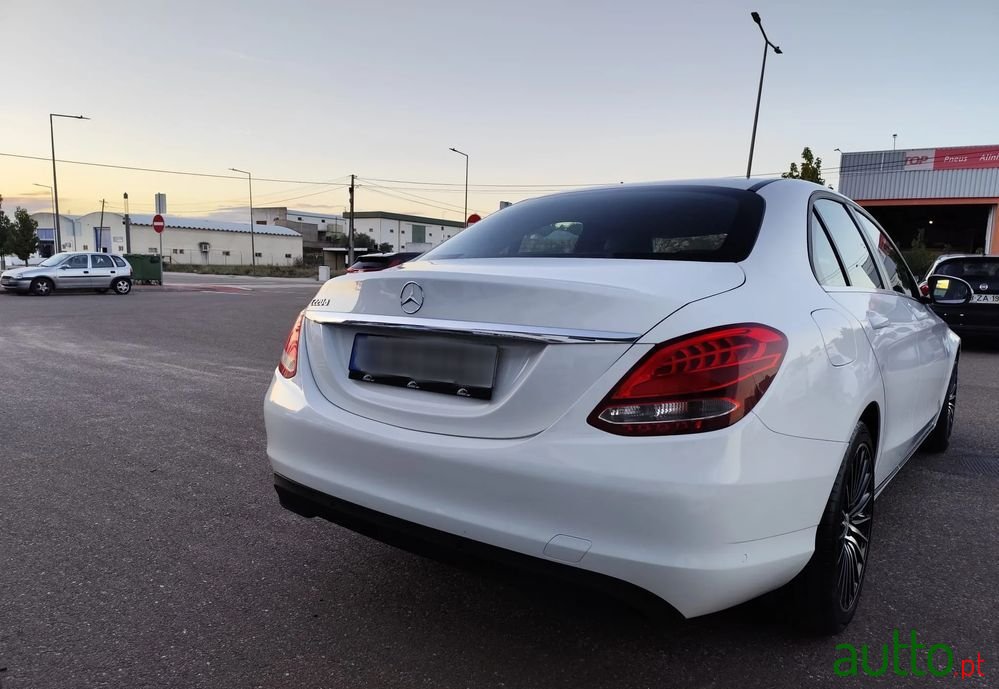 2018' Mercedes-Benz Classe C D Avantgarde photo #5