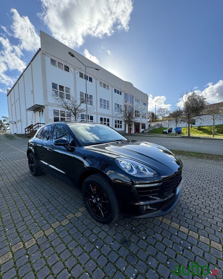 2014' Porsche Macan S Diesel Pdk photo #2