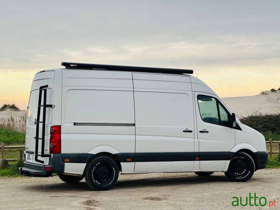 2011' Volkswagen Crafter photo #3