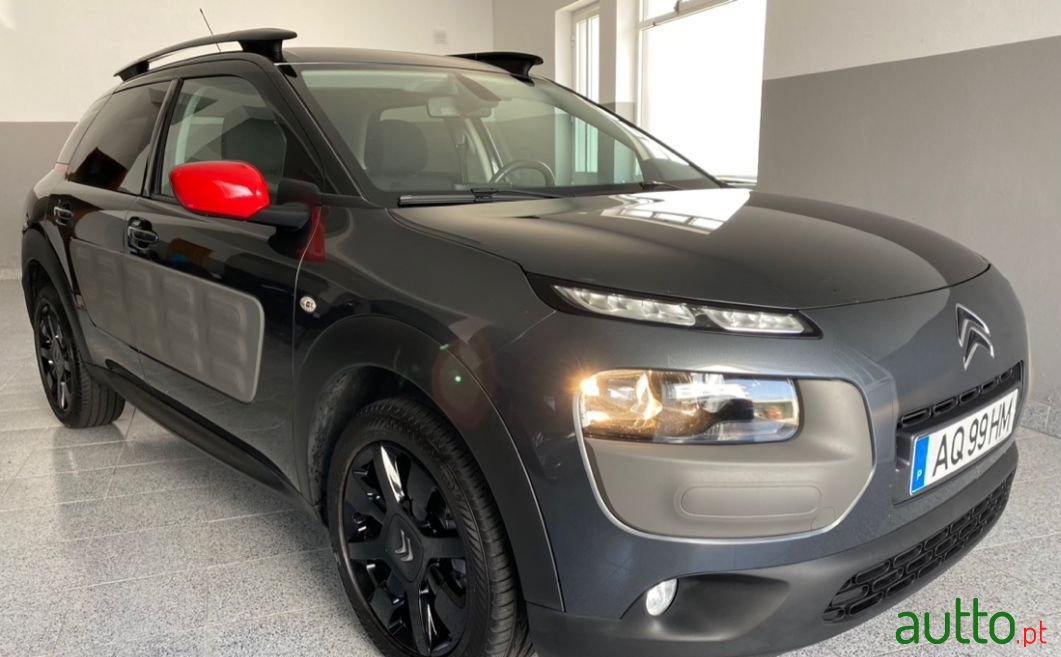 2017' Citroen C4 Cactus photo #4