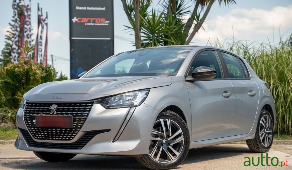 2023' Peugeot 208 photo #1