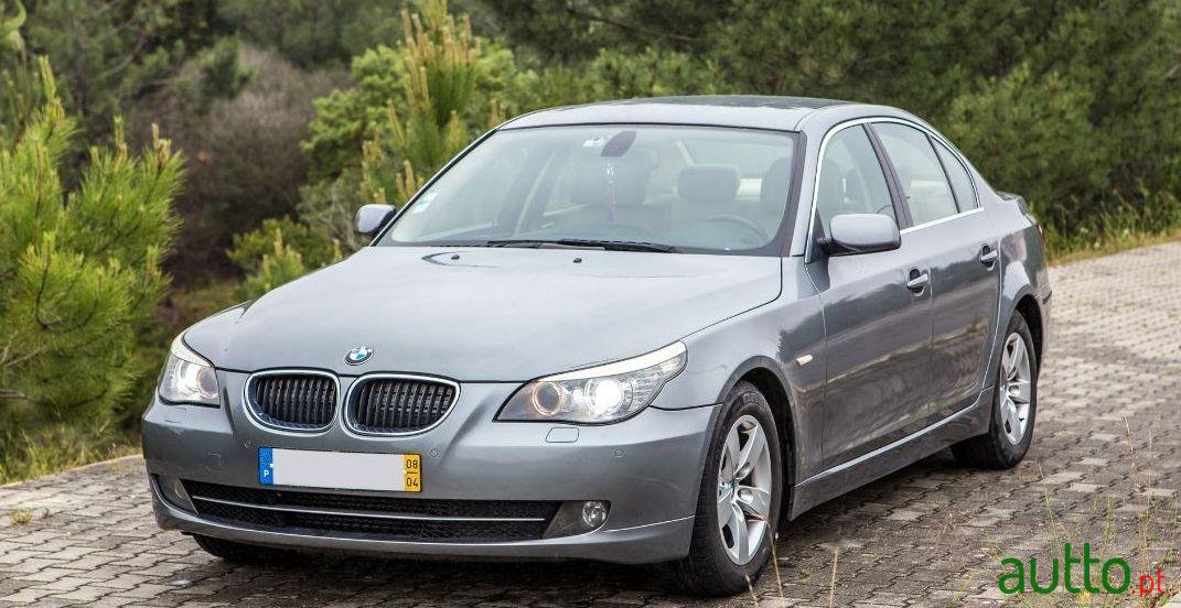 2008' BMW 520 photo #1
