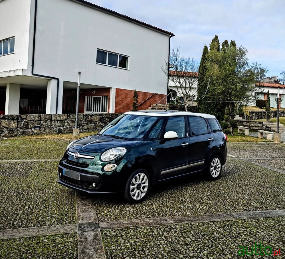 2016' Fiat 500L photo #1