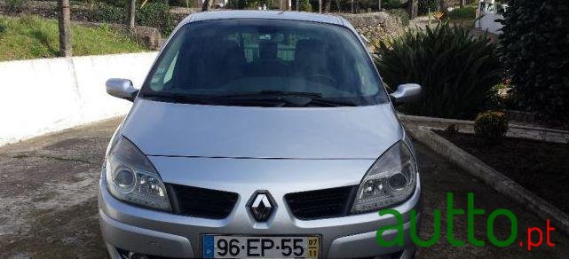 2007' Renault Scenic photo #3