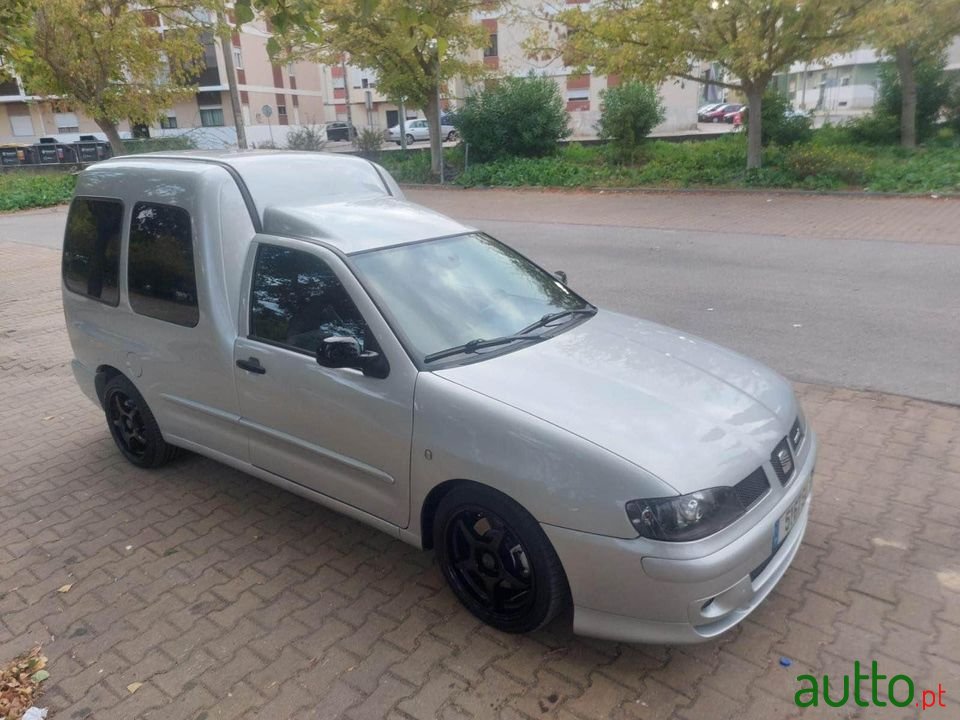 2001' SEAT Inca photo #1