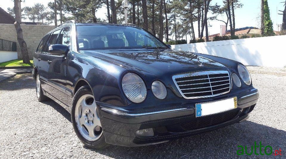 2000' Mercedes-Benz E-270 photo #2