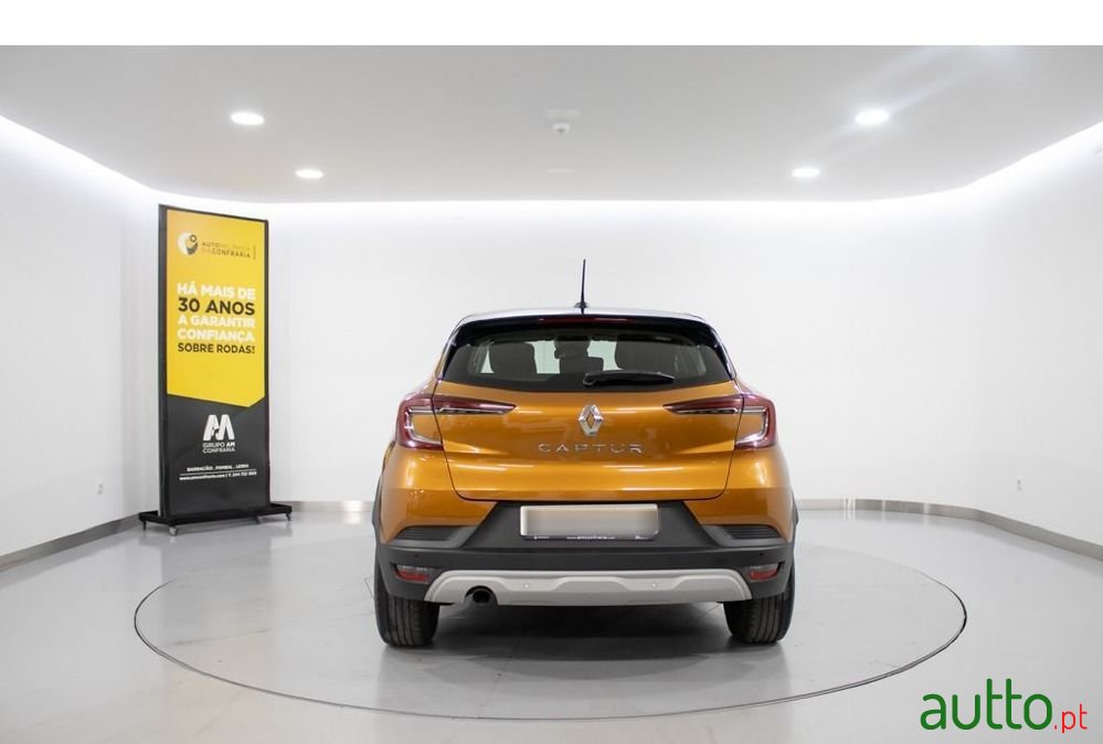 2020' Renault Captur photo #6