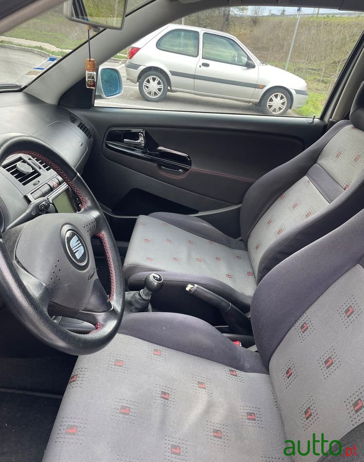 2001' SEAT Ibiza 1.9 Tdi Sport photo #6