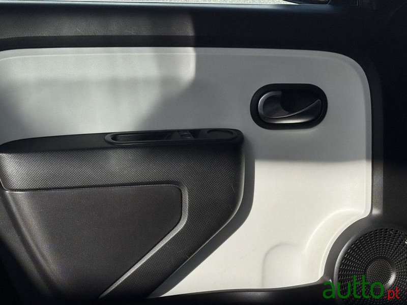 2019' Renault Twingo 1.0 Sce Limited Edc photo #4