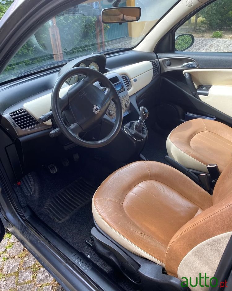 2003' Lancia Ypsilon photo #4