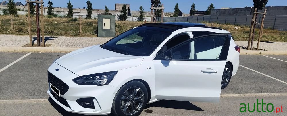 2020' Ford Focus Sw photo #1