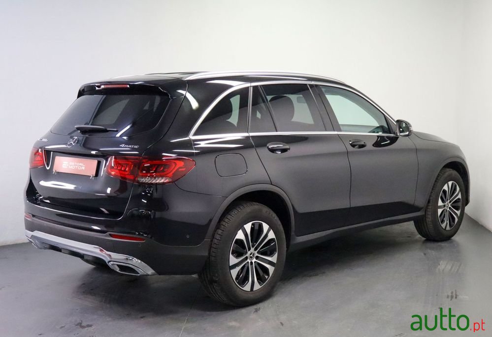 2022' Mercedes-Benz Classe Glc E 4Matic photo #3