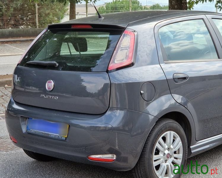 2014' Fiat Punto 1.2 Young S&S photo #4