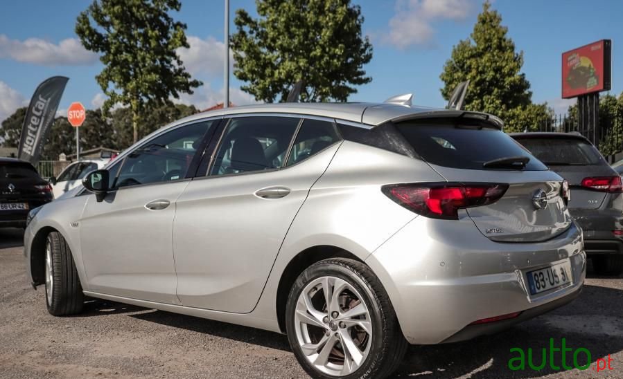 2018' Opel Astra photo #4