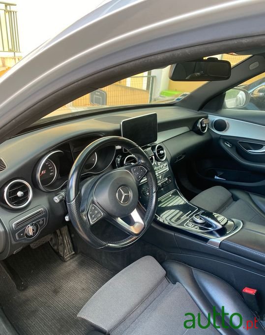 2015' Mercedes-Benz C-250 photo #6