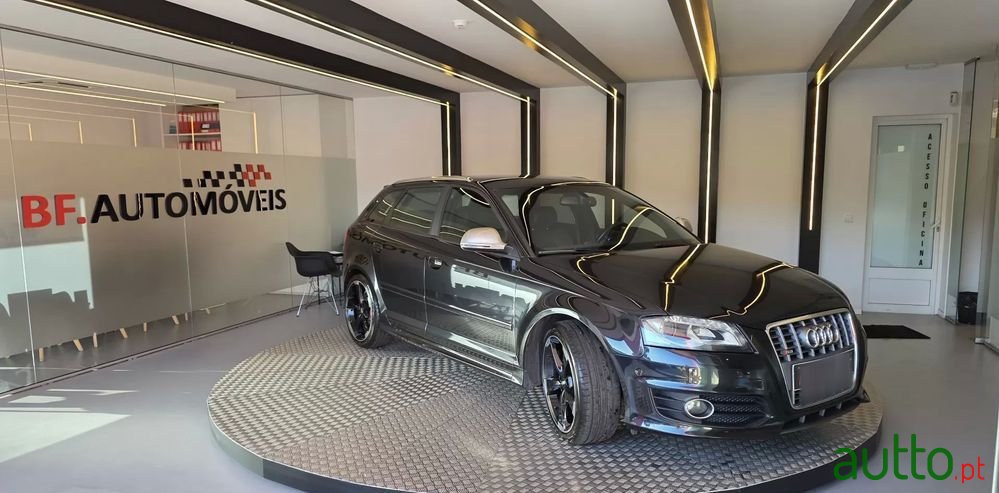 2010' Audi S3 Sportback photo #5