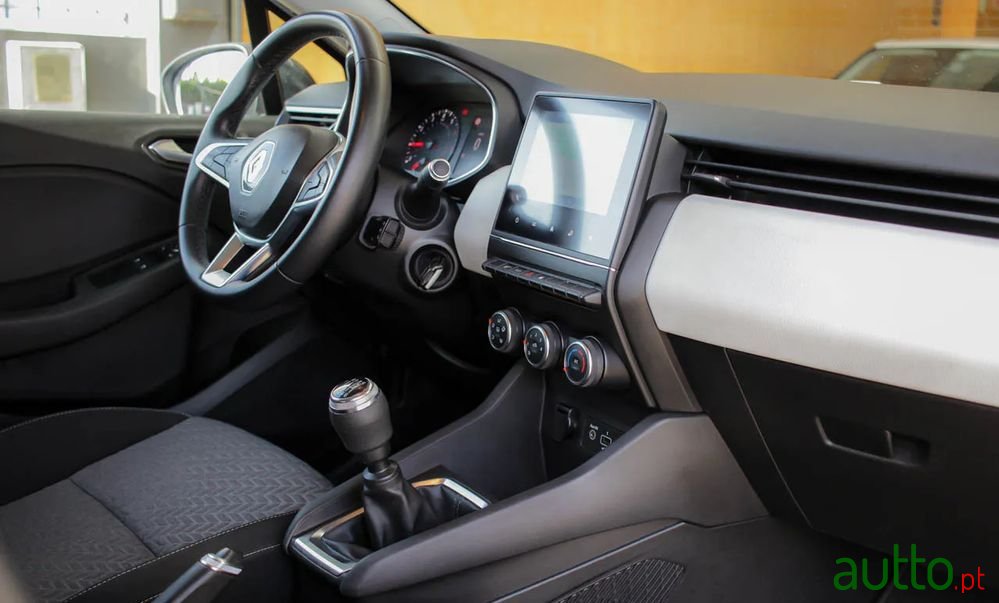 2021' Renault Clio 1.0 Tce Limited photo #6