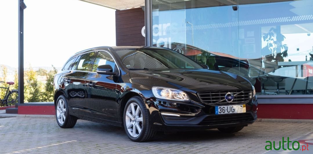 2018' Volvo V60 photo #6