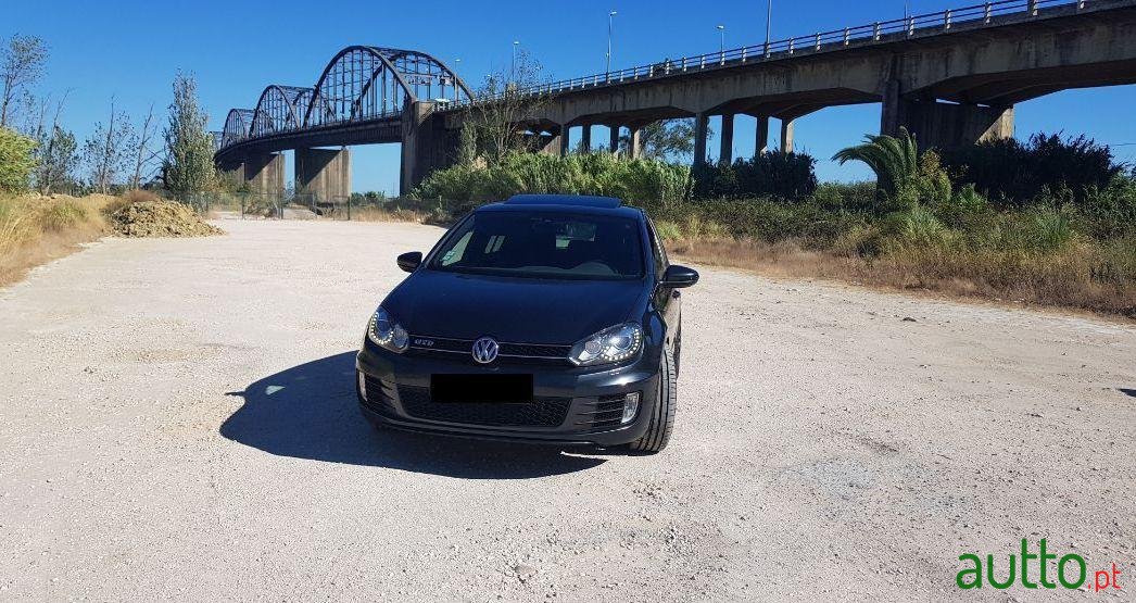 2012' Volkswagen Golf photo #2