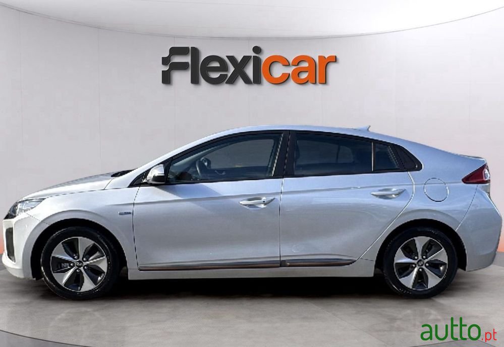 2019' Hyundai Ioniq photo #4