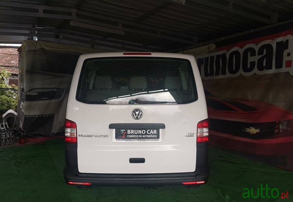 2013' Volkswagen Transporter photo #6