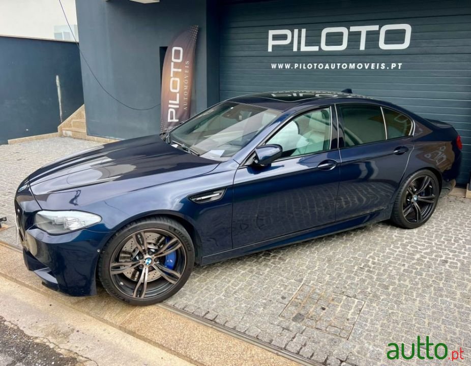 2012' BMW M5 photo #3