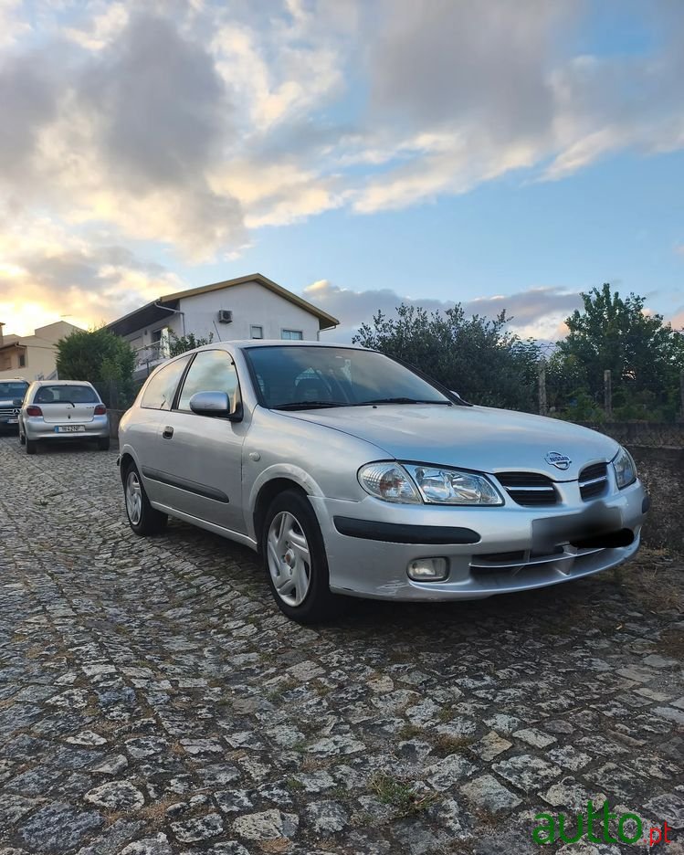 2000' Nissan Almera photo #1