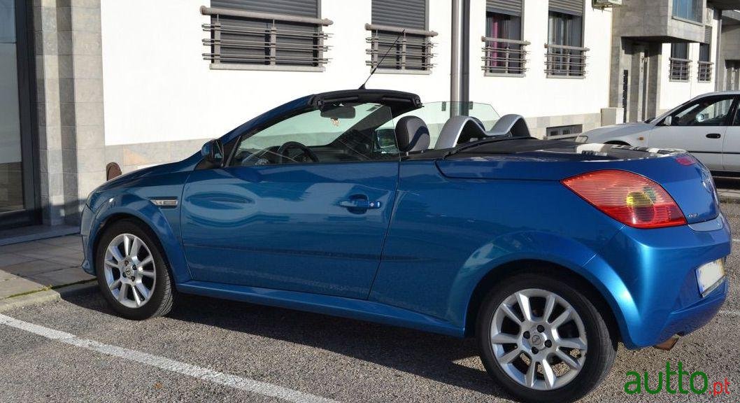 2005' Opel Tigra Twintop photo #1