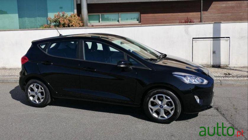 2018' Ford Fiesta photo #2