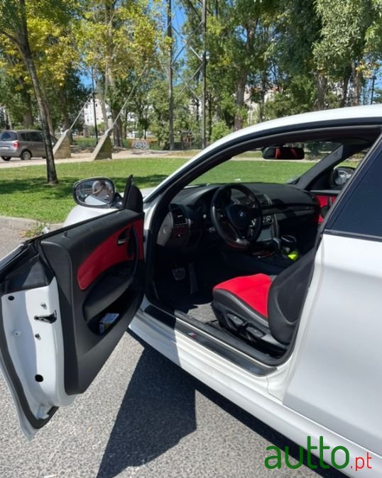 2008' BMW 120 photo #4